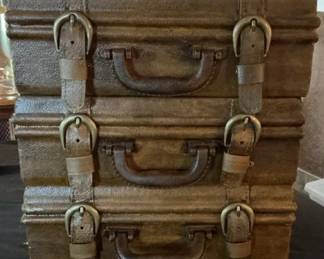 Three Hands Corp Storage Chest