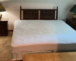 Broyhill Mattress, Bed Frame, End Tables Lamps