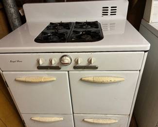 1950's gas oven Royal Rose