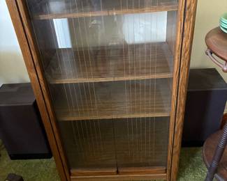 Stereo cabinet