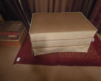Footstool / Ottoman