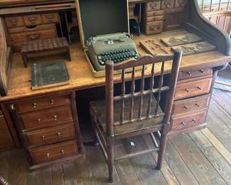 rolltop desk
