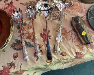 serving utensils