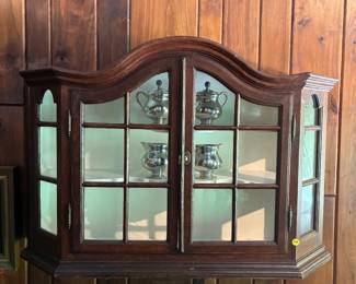 wall display case