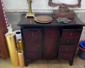 8 Drawer 1 door Cabinet