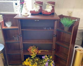 2 Door Cabinet 