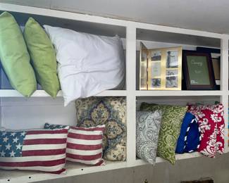 Pillows Pic Frames