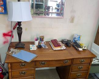 9 Drawer Desk,