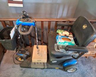 Buzz Around Mobility Scooter. Like New l. Comes with Charger and Extras! This Item will NOT be discounted to 75% OFF. 