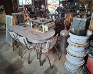 Unusual Size Mid Century Dining Table and Chairs!