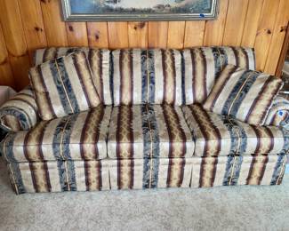 Fold out couch