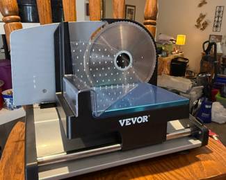 Like new meat slicer
