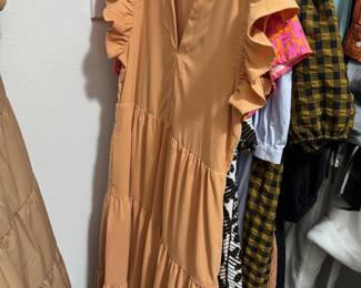 Women's Clothing (Various Sizing)
