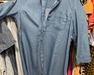 Women's Clothing (Various Sizing)