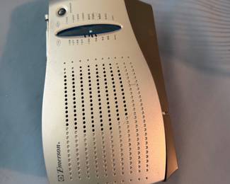 VINTAGE EMERSON AM/FM