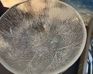 VINTAGE HADELAND GLASSVERK NORWAY PINE LEAF BOWL