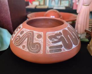 handcrafted Mexican clay pottery pot