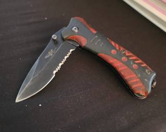 folding pocket knife