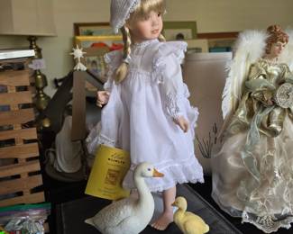 Vintage 1998 Georgetown Collection "Elsa" Porcelain Doll by Linda Mason, Girl with Geese