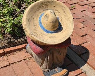 siesta sombrero garden statue