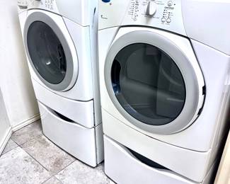 Front loading washer and dryer (working)
