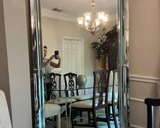 Large mirror 