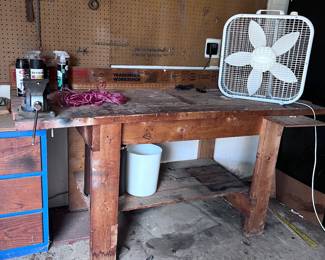 Solid wood work bench 