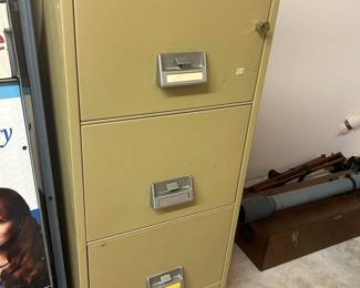 Schwab 1000 Fireproof File Cabinet Good condition. Has key. 19 1/2” x 31” x 54” tall Must be able to move and load yourself