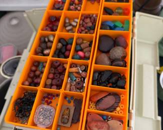 Arts/crafts/beads/stones