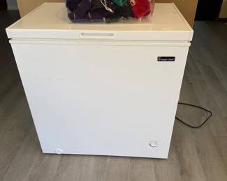 Chest freezer