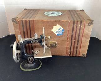 Vintage Child's Singer sewing machine