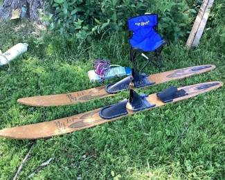 Wood Cascade water skis