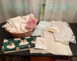 Doilies, handkerchiefs, etc. 