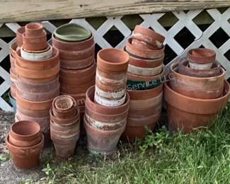 Clay flower pots