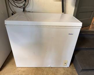 Chest freezer