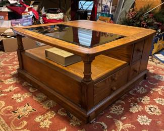 To is half removable glass. Heavy table