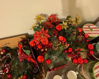 more decor