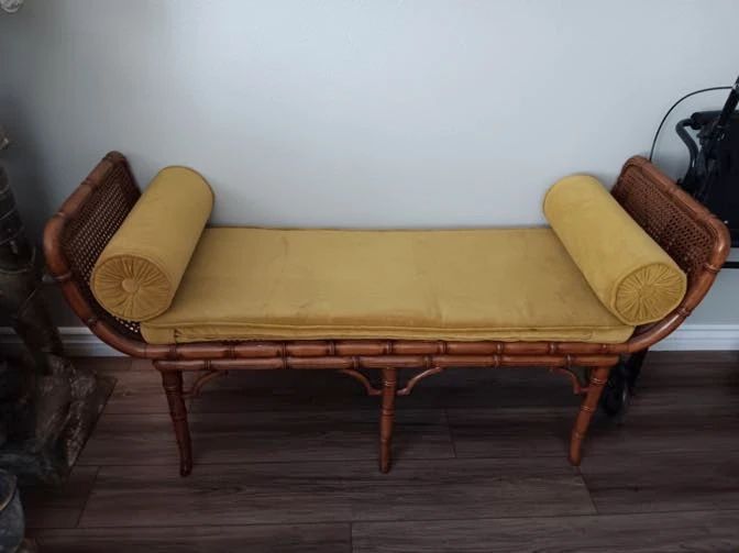 Vintage Italian Setee Couch