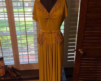 Dress form