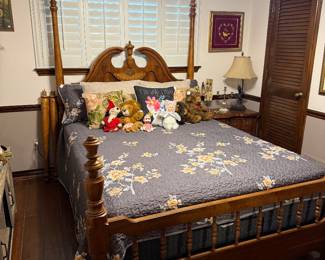 Full Bed with Mattress, Pillows, Stuffed Animals