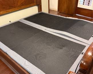 Two Twin Lift Bases