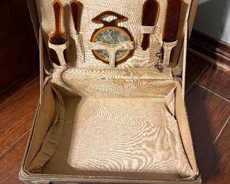 Vintage Traveling Vanity case