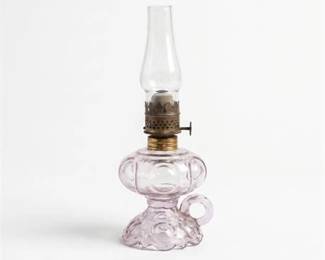 0415 Ruffled Bullseye Glass Miniature Finger Oil Lamp