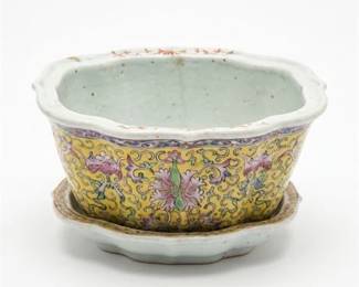0417 Chinese YellowGround Famille Rose Planter  Tray