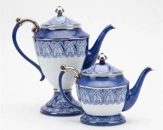 389 Bombay Company Blue  White Porcelain Coffee Pot  Teapot