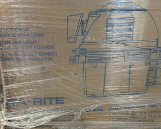 Pool Heater. New In box! 400k Natural gas Max-E-Therm
