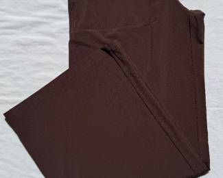 Women’s athletic and athleisure bottoms