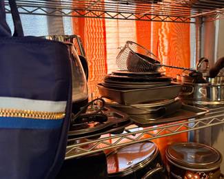 Kitchenware, pots, pans, air fryers