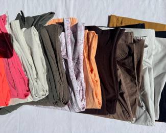 Women’s athletic and athleisure bottoms