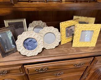 Lots of frames
